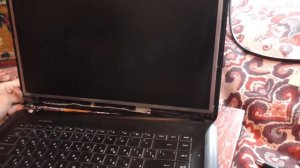 Заклинил шарнир на ноутбуке hp655. Как починить?
