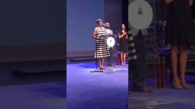 Singing the National Anthem at HU Middle School graduation смотреть онлайн