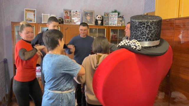 Неожиданный сюрприз в Александрфельд для Сабрины к 15 летие смотреть онлайн