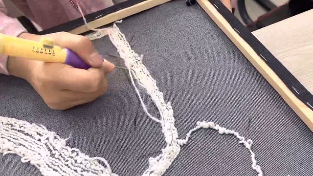 Арнайы инемен түкті кілем тоқу-Нетканый гобелен смотреть онлайн