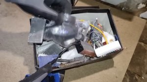 PLASTILIN. НОВЫЙ ХЛАМ! КОП В ЛЕСУ. ПОИСК МЕДИ, АЛЮМИНИЯ И МЕТАЛЛОЛОМА. КАК ЗАРАБОТАТЬ ДЕНЬГИ