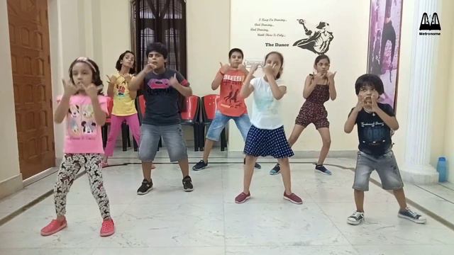Bhool Bhulaiyaa 2 Tital track | Dance cover | Kids Dance | Bollywood Dance смотреть онлайн