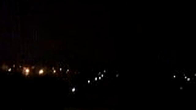 Синие вспышки в небе смотреть онлайн