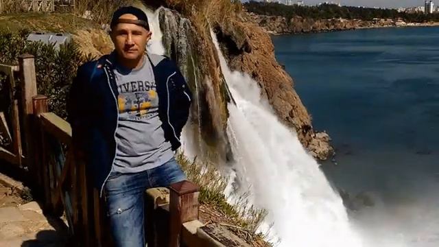 У водопада смотреть онлайн