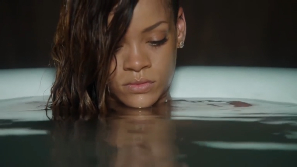 Rihanna - Stay Ft. Mikky Ekko