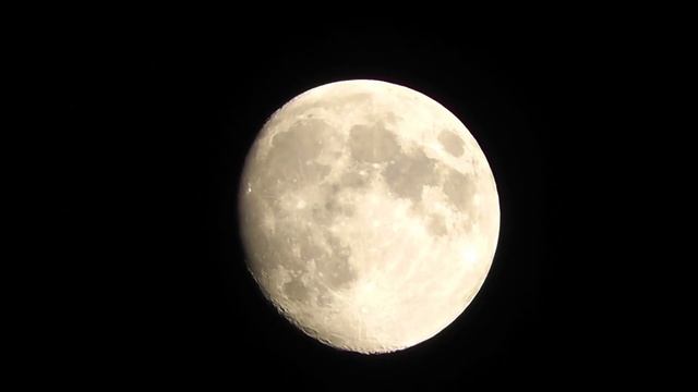 The Moon (Panasonic HC-V500M) смотреть онлайн