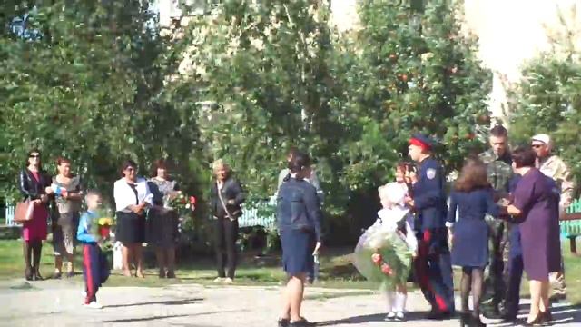 Имена первоклашек на асфальте... смотреть онлайн
