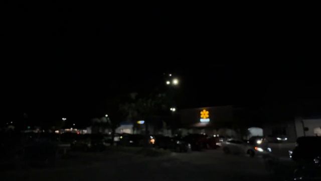 ? нашла НОГТИ в Walmart США ? скупилась на $200 ТУТ ЕСТЬ ВСЁ самолет над КРЫШЕЙ 19.08.2023 смотреть онлайн