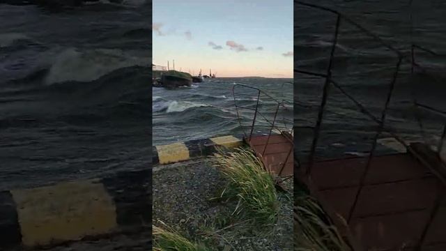 Город Анадырь, 4 часа ночи. На лимане шторм. 08.08.2022 Чукотка Дальний Восток Арктика смотреть онлайн