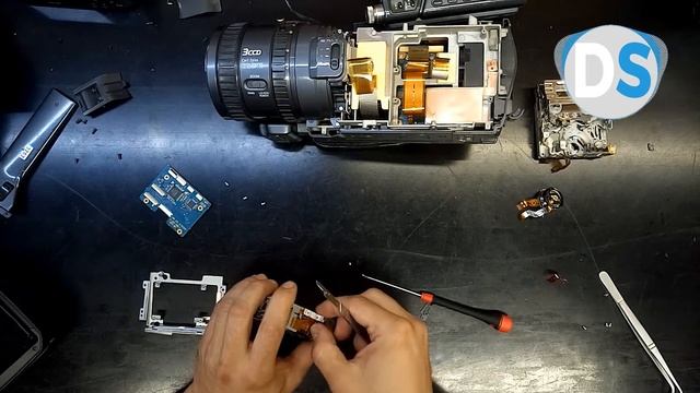 How to exchange MD mechanism on camera Sony HDR-FX1E (Drops on video) смотреть онлайн