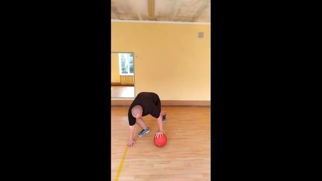 Физические упражнения с мячом смотреть онлайн
