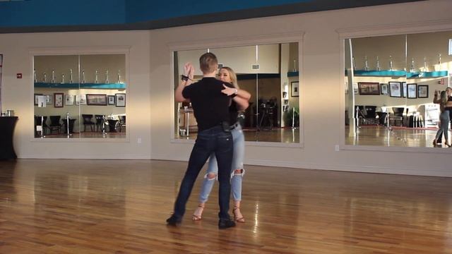 Basic Bachata Dance Steps for Beginners (3) | Stationary Basic смотреть онлайн