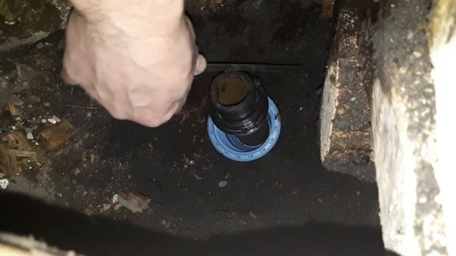 Замена ввода в доме на водопроводе. Replacement of the input in the house on the water supply. смотреть онлайн