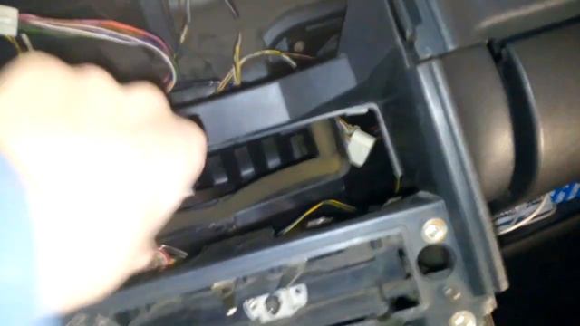 Зима в разгаре, печка дует холодным ? лобовое не отмерзает? смотреть онлайн