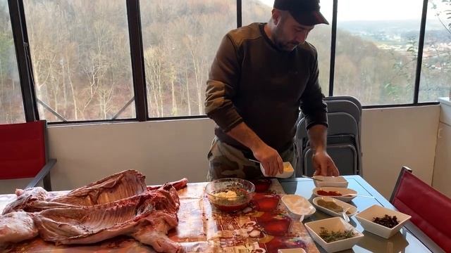 Кабан в тонире - կաբանի խորոված - Marcassin dans le four смотреть онлайн