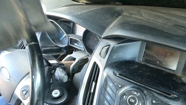 2012-17 Ford Focus Instrument Cluster Removal смотреть онлайн