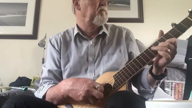 Travel Guitar - surprisingly good at everything смотреть онлайн