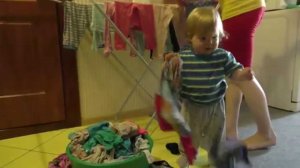 ✿ Мамина помощница Смешные дети / Fun with kids entertainment and happy time - mother's helper