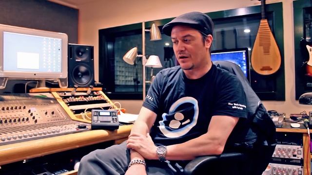 Mike Patton on VoiceLive Touch 2 - First Impressions смотреть онлайн