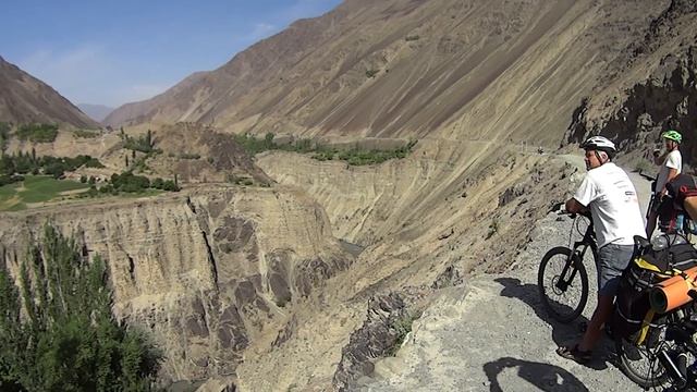 Долина реки Зеравшан в верховьях смотреть онлайн