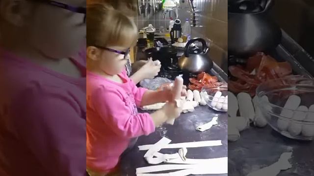 Вера Princessa и Сосиски в тесте. смотреть онлайн