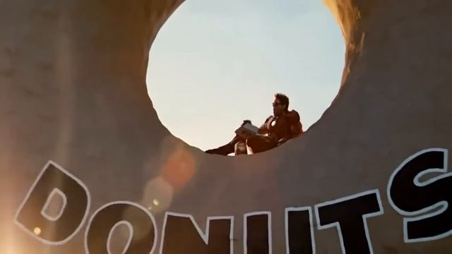 Iron Man 2 - "Sir, I'm gonna have to ask you to exit the donut." смотреть онлайн