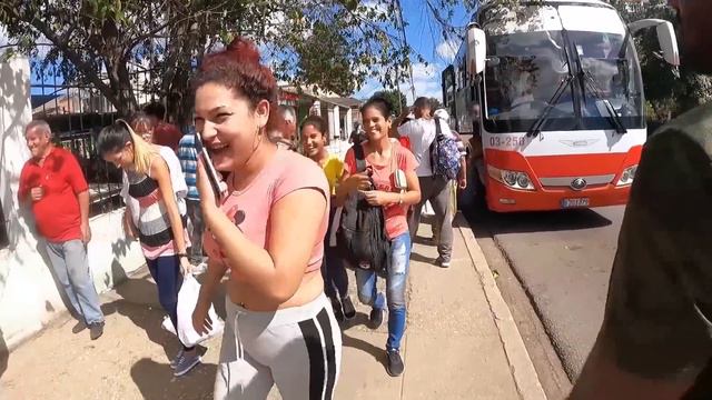 Así está CUBA HOY: Esto está PASANDO en las CALLES DE CUBA. La VIDA en Cuba SIN DINERO смотреть онлайн