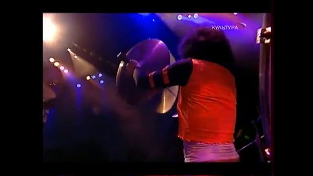 Том Джонс - Концерт на его родине у Кардиффского замка. смотреть онлайн