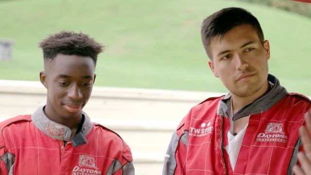 Manny’s Go Kart Challenge w/ MasterOv | #CokeTVMoment смотреть онлайн