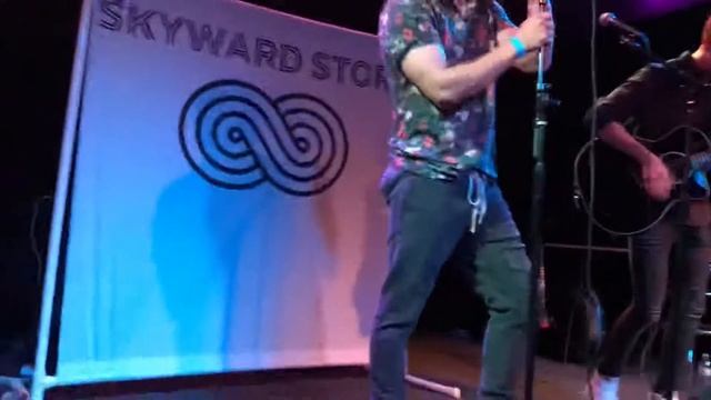 SKYWARD STORY// SMILE (LIVE AT JAMMIN' JAVA 8/28/18) смотреть онлайн