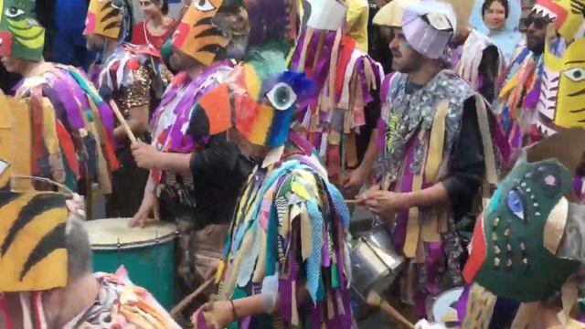 Marseille - Carnaval de la plaine - Batucada￼ Cascara - Samba￼ Carioca - ￼19 mars 2023￼ смотреть онлайн