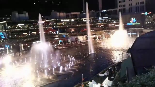 Стамбул Самый красивый поющий фонтан как в Дубае. смотреть онлайн