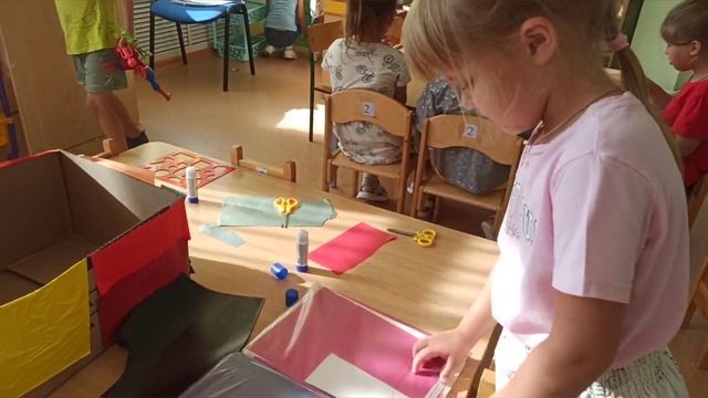 "Что можно сделать из картонной коробки" смотреть онлайн