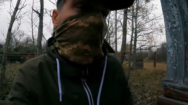 Нашел заброшенный дом сектанта в Чернобыле. Волки уже под дверями. Остался один в Зоне Отчуждения смотреть онлайн