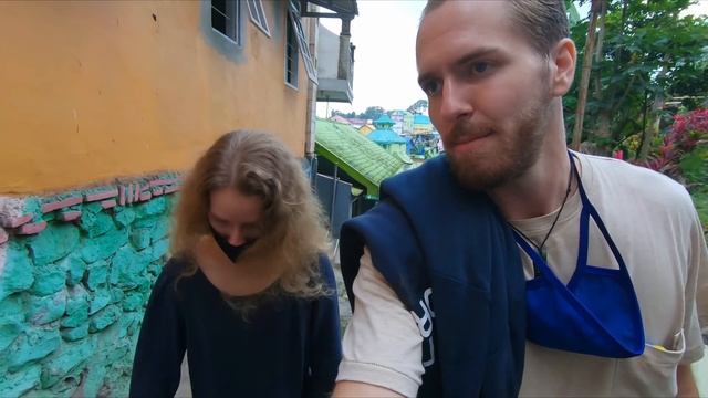 MALANG in 24 hours - First impressions of the RAINBOW VILLAGE and BAKSO | East Java Vlog #23 смотреть онлайн