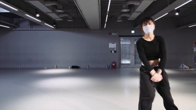 GroovyRoom, Leellamarz - Pick up your phone (Feat. MOON) / Youn Choreography смотреть онлайн
