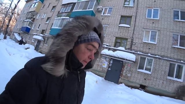 Непутевая | Опять Выгнали Из Дома | Идем в Больницу | Жизнь Бездомных Людей смотреть онлайн