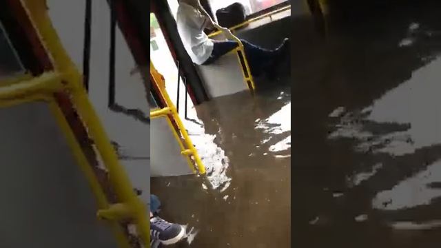 Потоп. Вид изнутри автобуса Казань смотреть онлайн