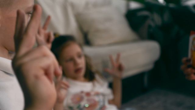 Нейропсихологическая игра «Попробуй повтори» смотреть онлайн