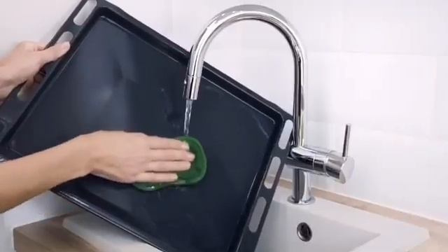 Губка для мытья посуды БЕЗ моющих средств! смотреть онлайн