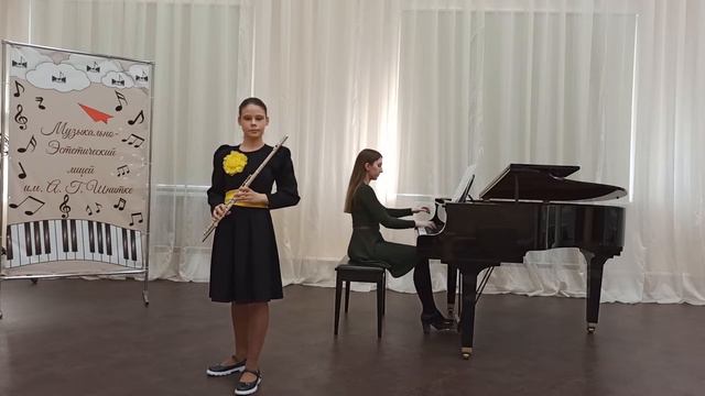 Устинова Татьяна, 12 лет (флейта) МОУ "МЭЛ им. А.Г. Шнитке" г. Энгельс Саратовская область смотреть онлайн