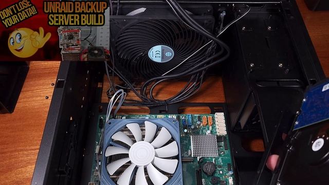 mATX UnRAID Build смотреть онлайн