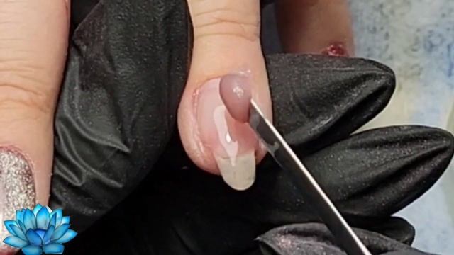 Отремонтировать сломанный ноготь. Полигель для начинающих. смотреть онлайн
