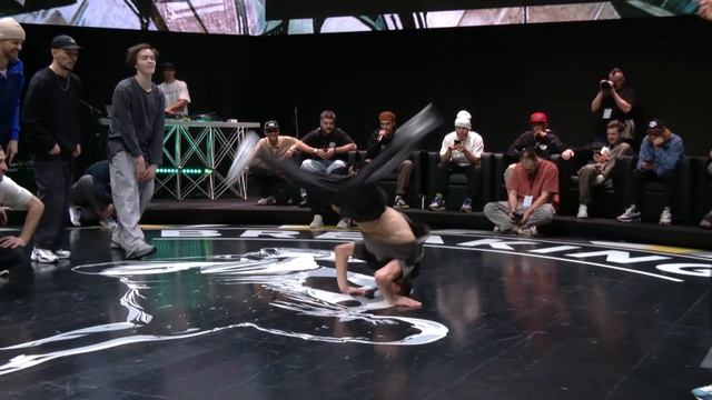 Outstanding vs Predatorz ★ 1/2 Crew ROBC 2022 смотреть онлайн