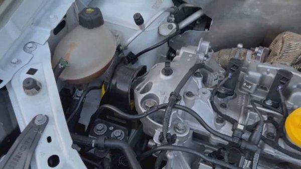 SANDERO RS SWAP 2.0 TURBO (FLUENCE GT) +250HP!!