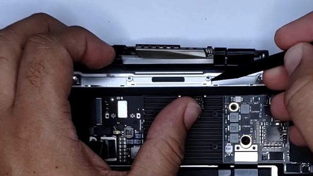 Como Cambiar La Pantalla De Una Macbook Air A1932