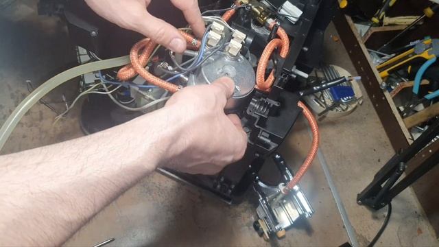 Saeco syntia тараканы смотреть онлайн