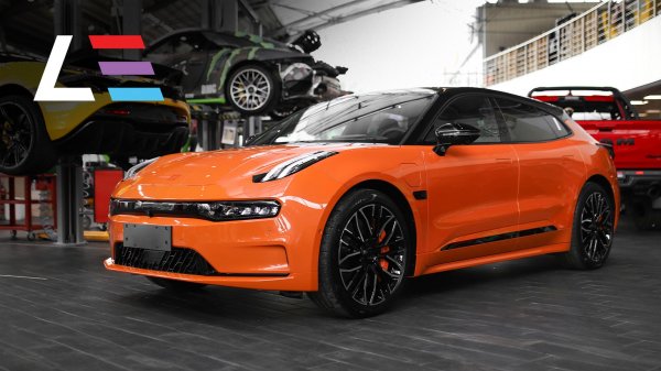 #42 | Обзор Zeekr 001 | Розыгрыш футболок | BMW M5 CS готовим к Unlim | Ferrari F8 Выхлоп