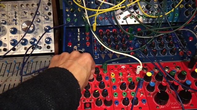 4 12 20 BugBrand Modular & Scrotum Lab смотреть онлайн