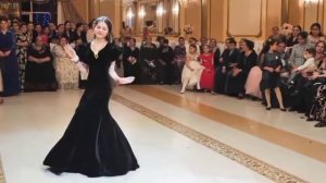 новая цыганская свадьба 2022 цыганочка танцует сарэ патря ??